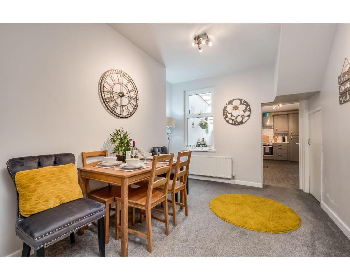 Central Belfast Apartments Ravenhill 外观 照片